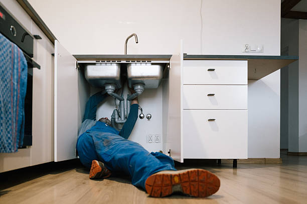 Professional Leak Detection technician working in Oconee, GA